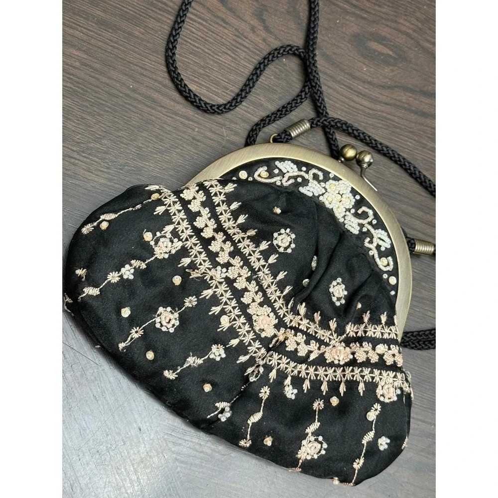 Valerie Stevens‎ Black Beaded Embroidered Evening Bag Kiss Lock Crossbody Mirror